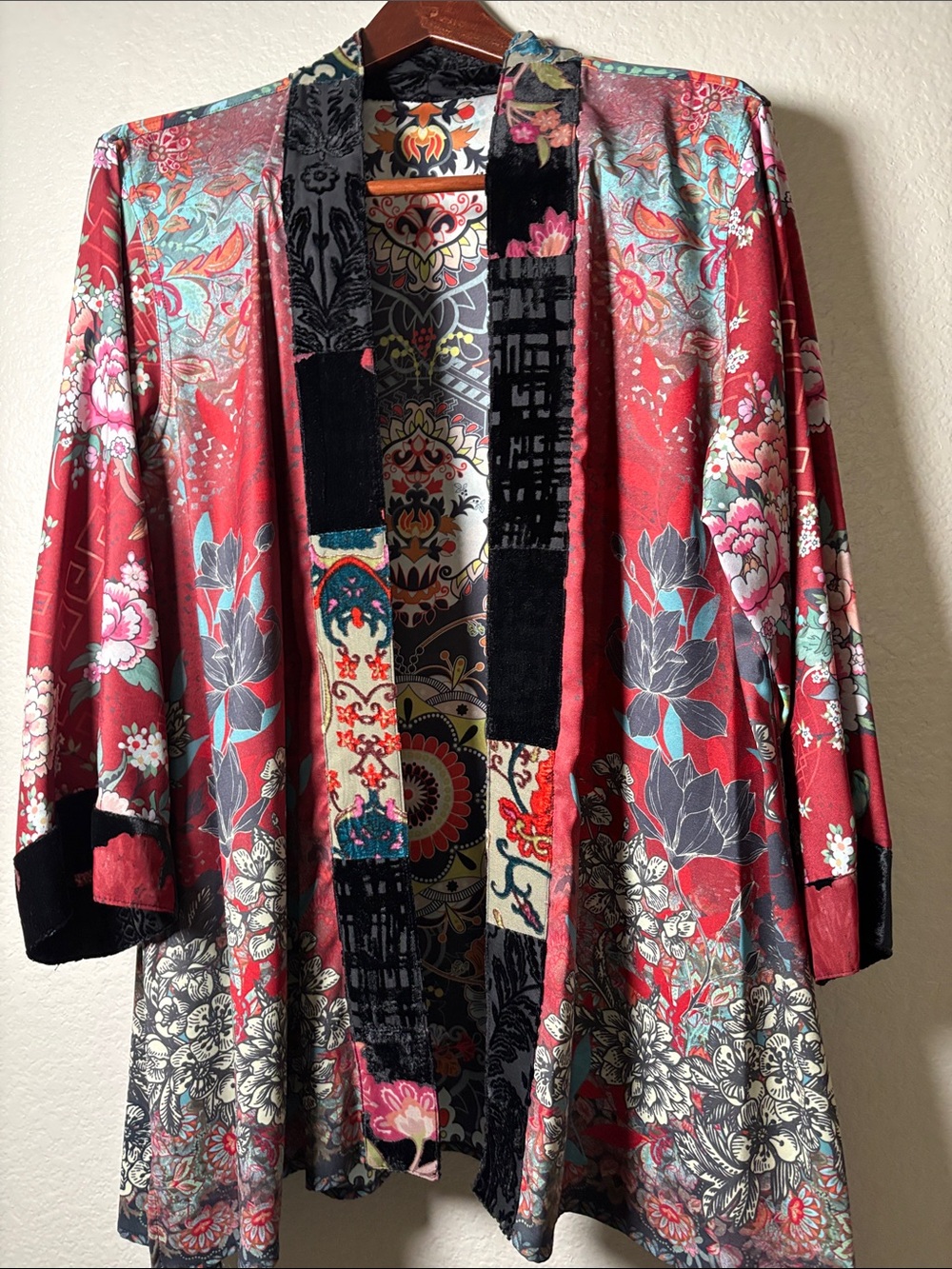 Chico's Reversible Red Floral Kimono Tunic with Black Velvet Trim